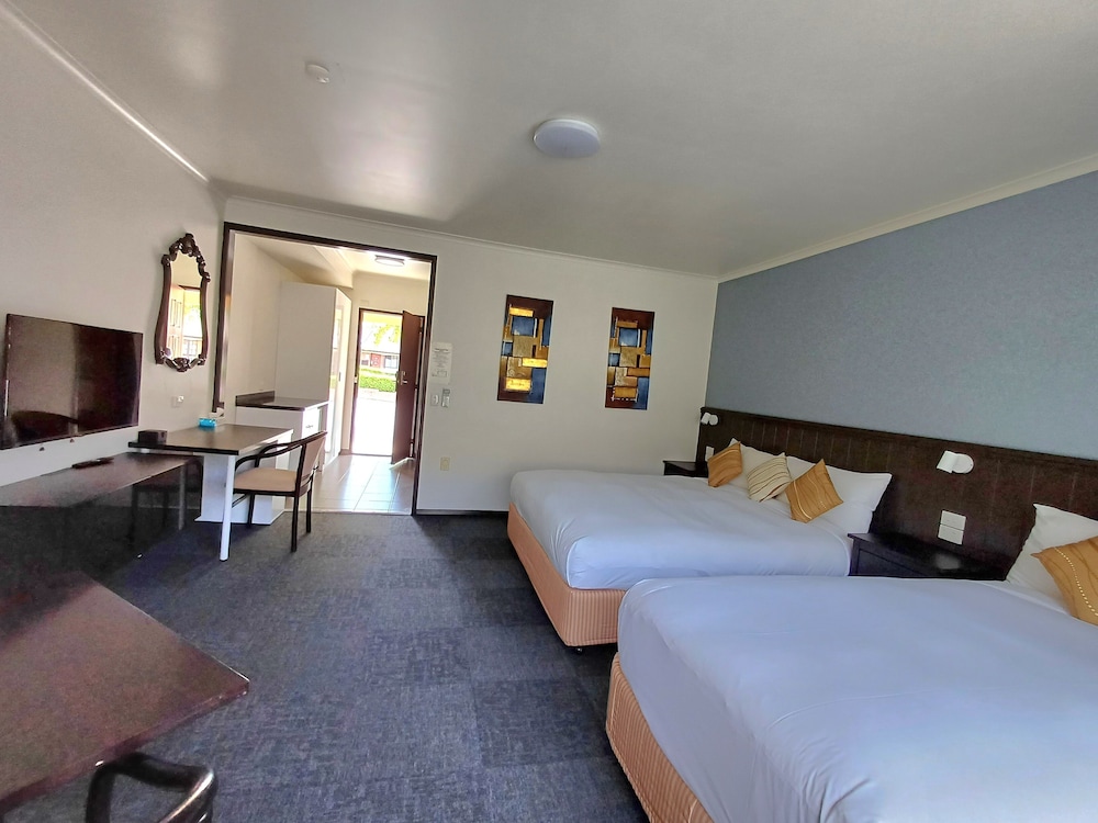 COUNTRY PLAZA HALLS GAP