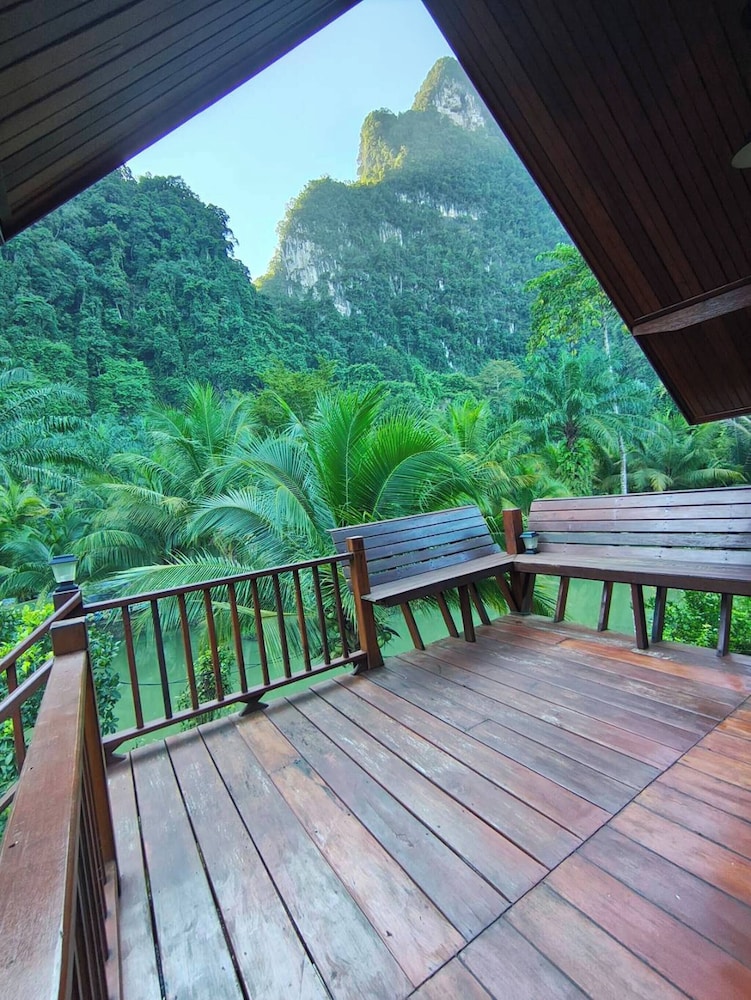 Charming Ao Luek Tai Retreat With Breathtaking Views