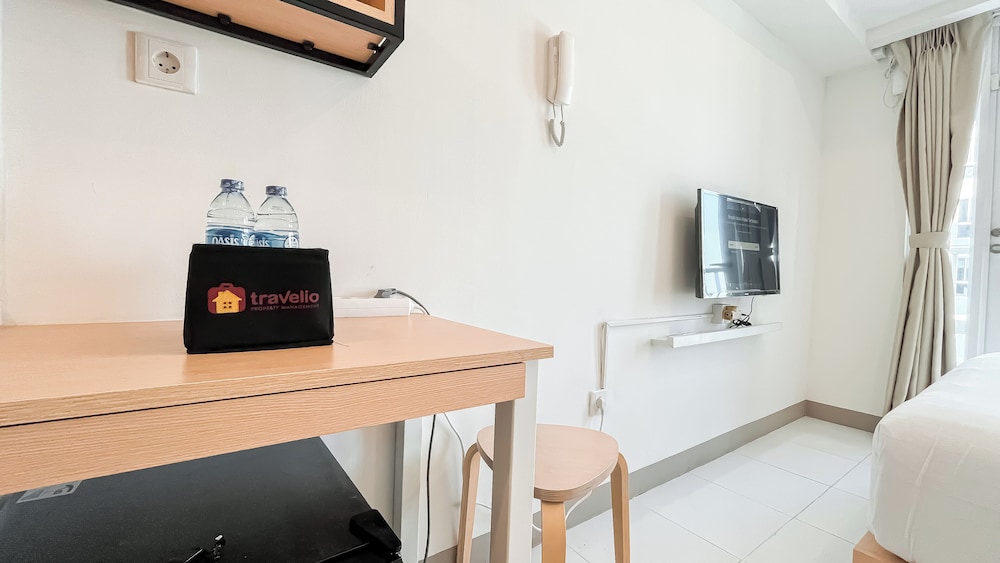 Fully Furnished Studio Room at Tokyo Riverside PIK 2 Apartment