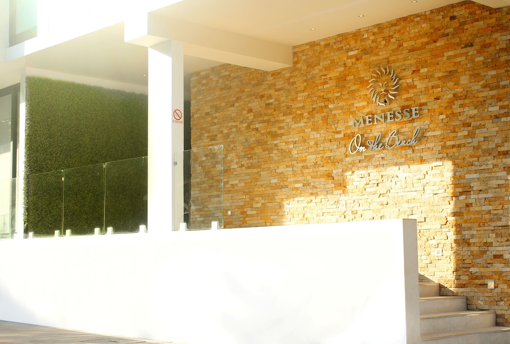 Menesse On the Beach Apartment 4