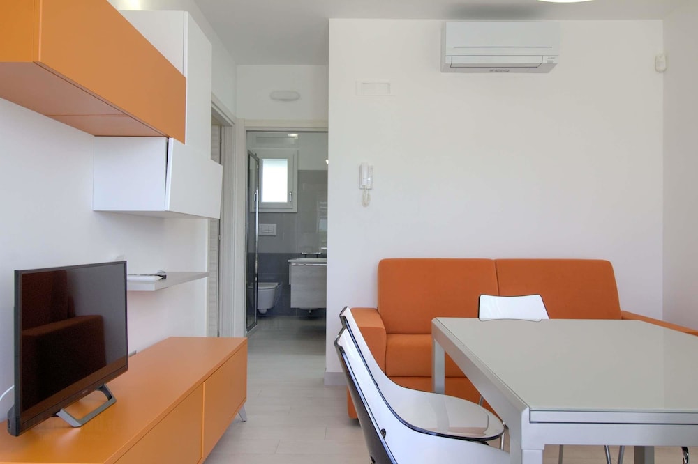 Greg Bay en Patu — hotel room
