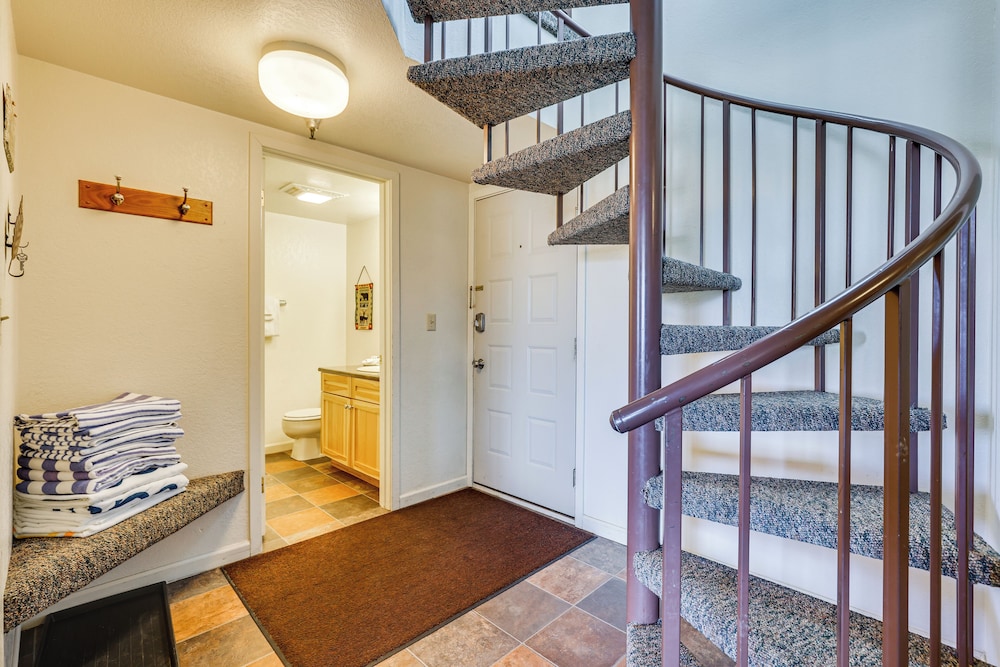 Ski-in/ski-out Top-floor Condo at Granby Ranch! view 2