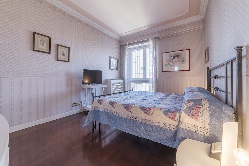 San Pietro Exclusive Panoramic Flat