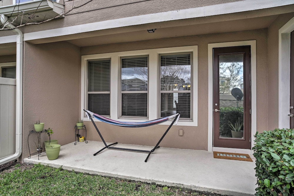 4 Mi to Dtwn: Home w/ Pool Access in Sanford