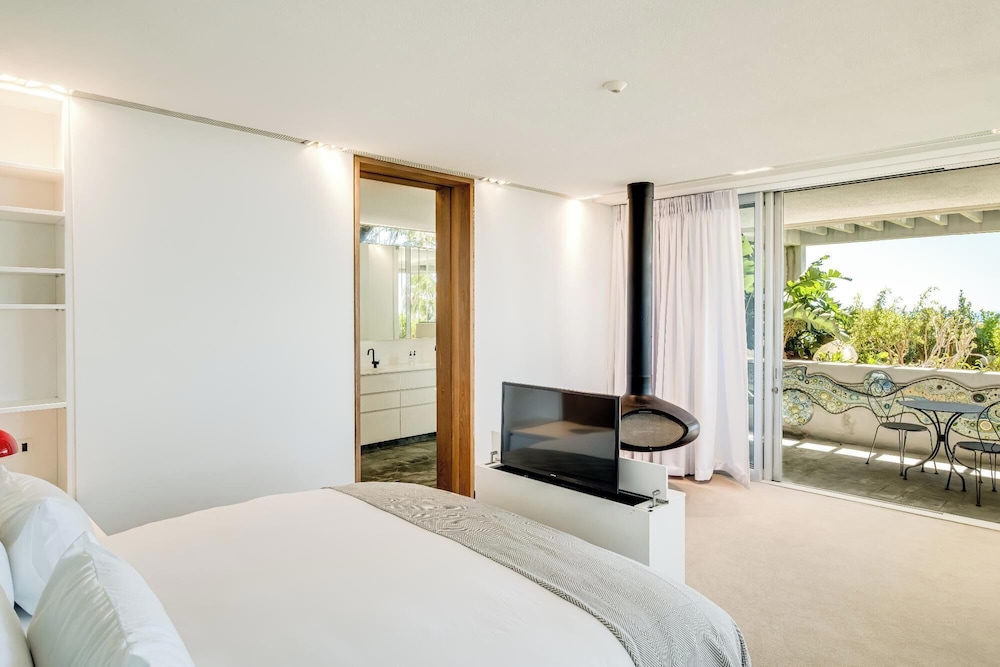 Opulent Spacious Fresnaye Sea View Leonotis Villa