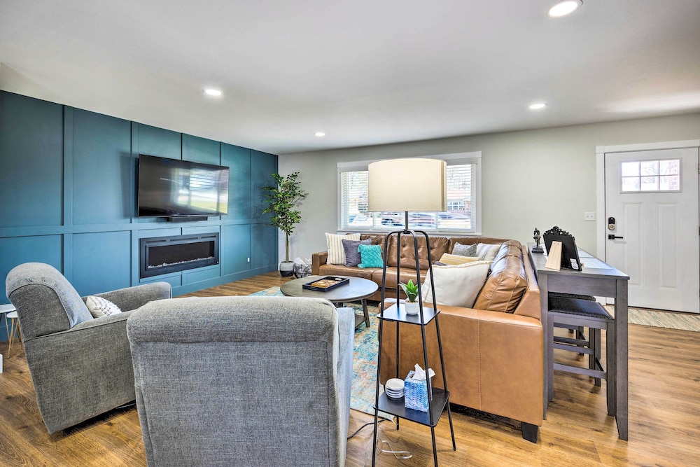 Bentonville Home ~ 1 Mi From Downtown!