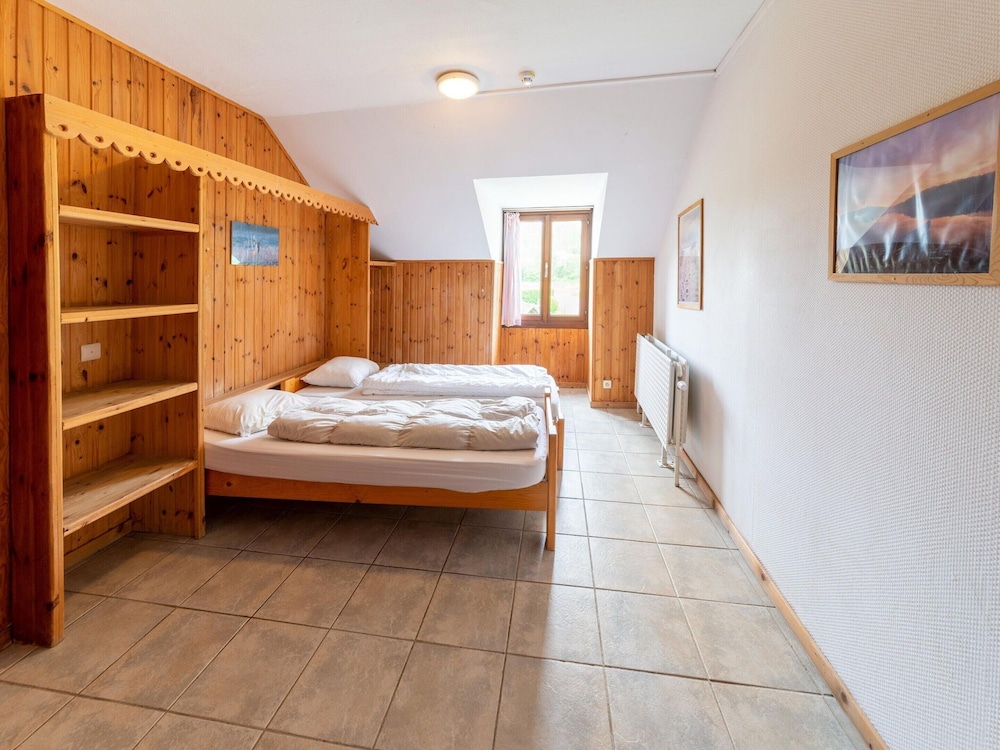 Villa in Ardennes With Sauna and Jacuzzi