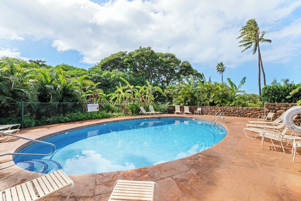 Kaanapali Plantation By Chase N Rainbows