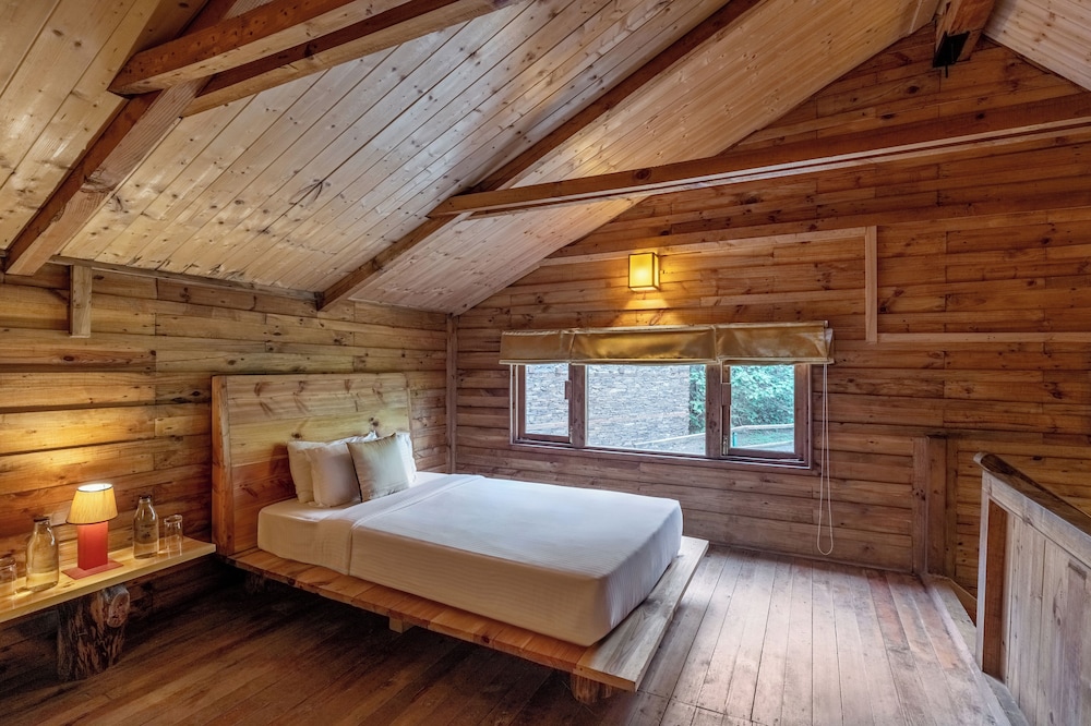 Alaya Stays Suro Woodcrest Chalet