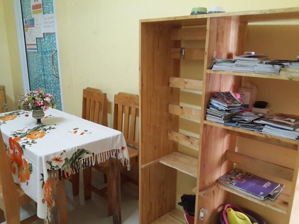 Seventeen Hostel