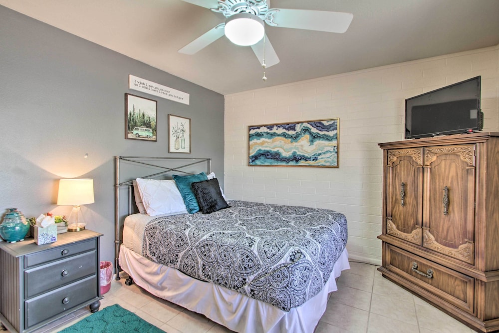 Golf Course & Pool Access: Quaint Sun City Home view 5