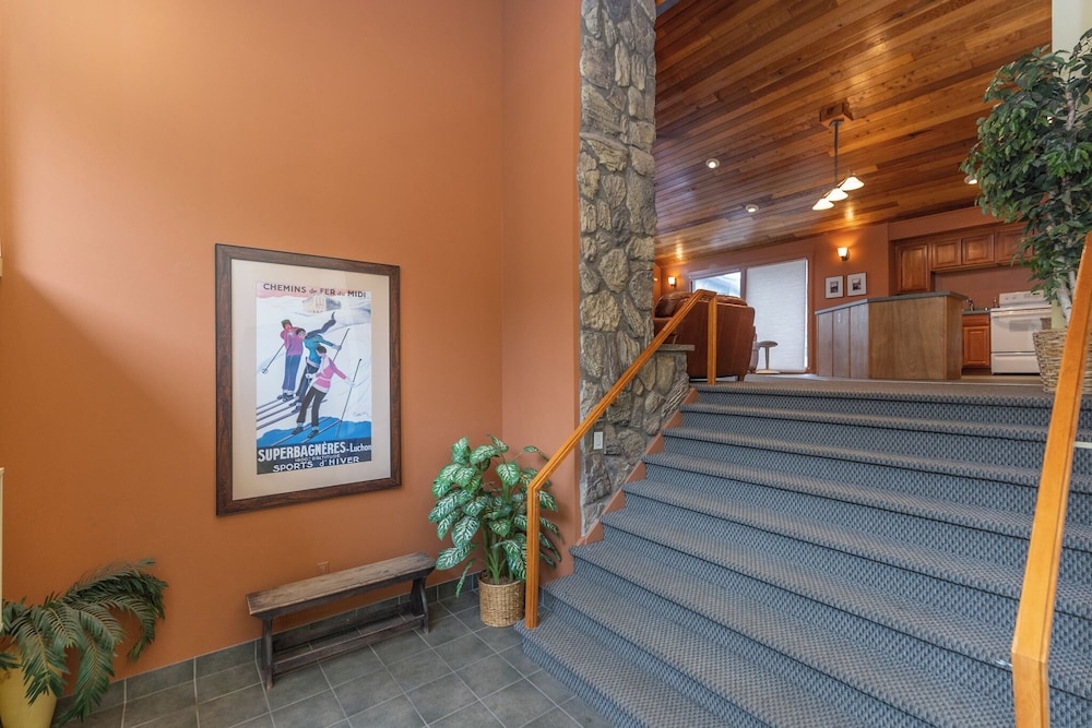 Lake Cliffe #307, Building A