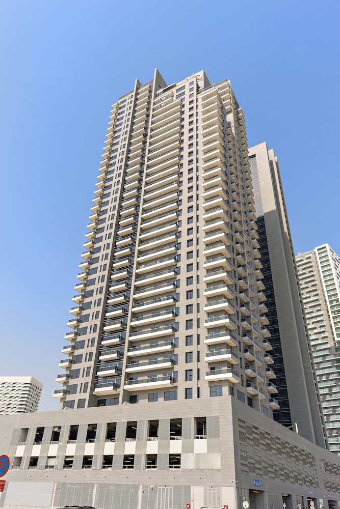 Abu Dhabi Vacations - Silkhaus Najmat C 2, Al Reem Abu Dhabi - Property Image 1