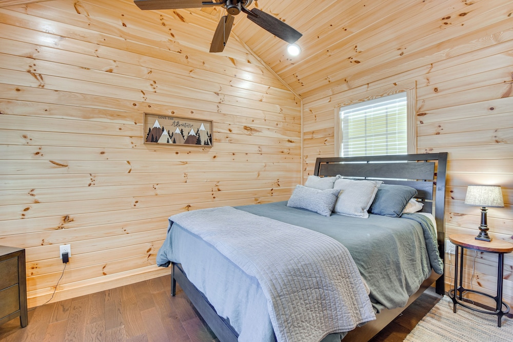 Steps to Lake Keowee: Secluded Seneca Sanctuary!