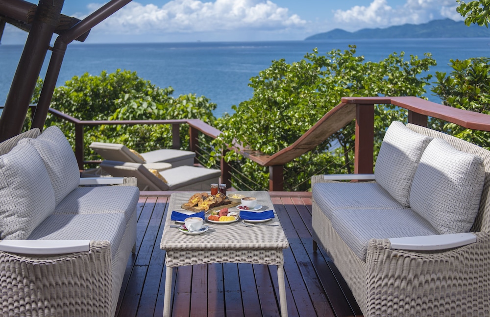 Nanuku Resort Fiji