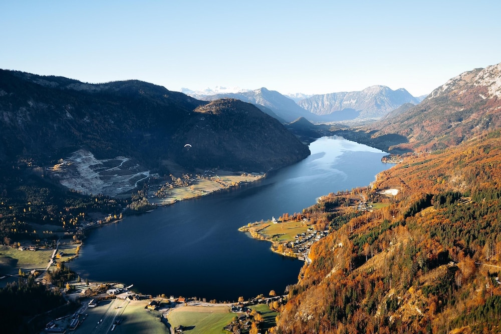 Chalet Near Lake Grundlsee & Ski Lift