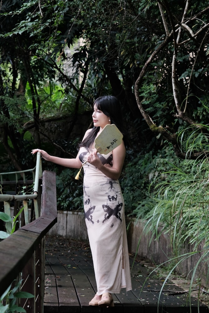 Miyue Shenzhen Tianlu Secret Wild Wizard Holiday Hotel