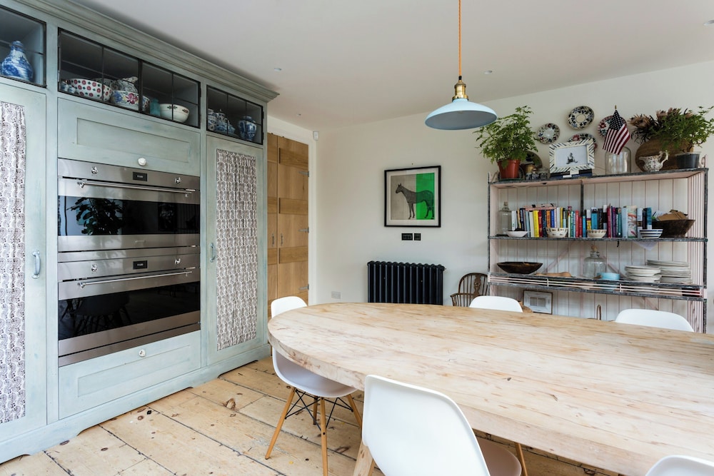 Barlby Road III by Onefinestay