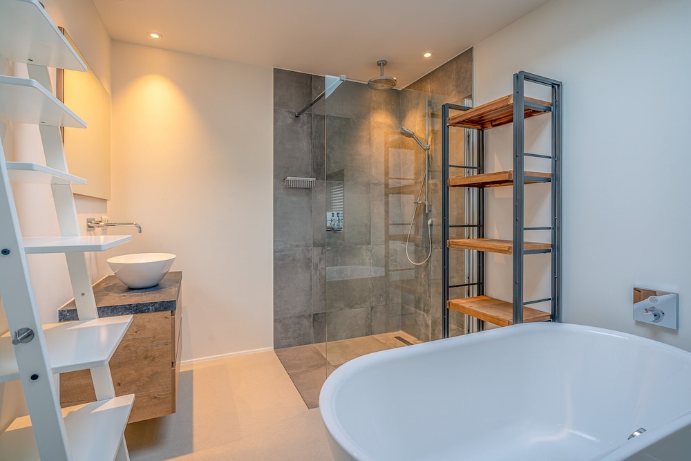 Charming 2-person Holiday Home on the Brink in De Koog