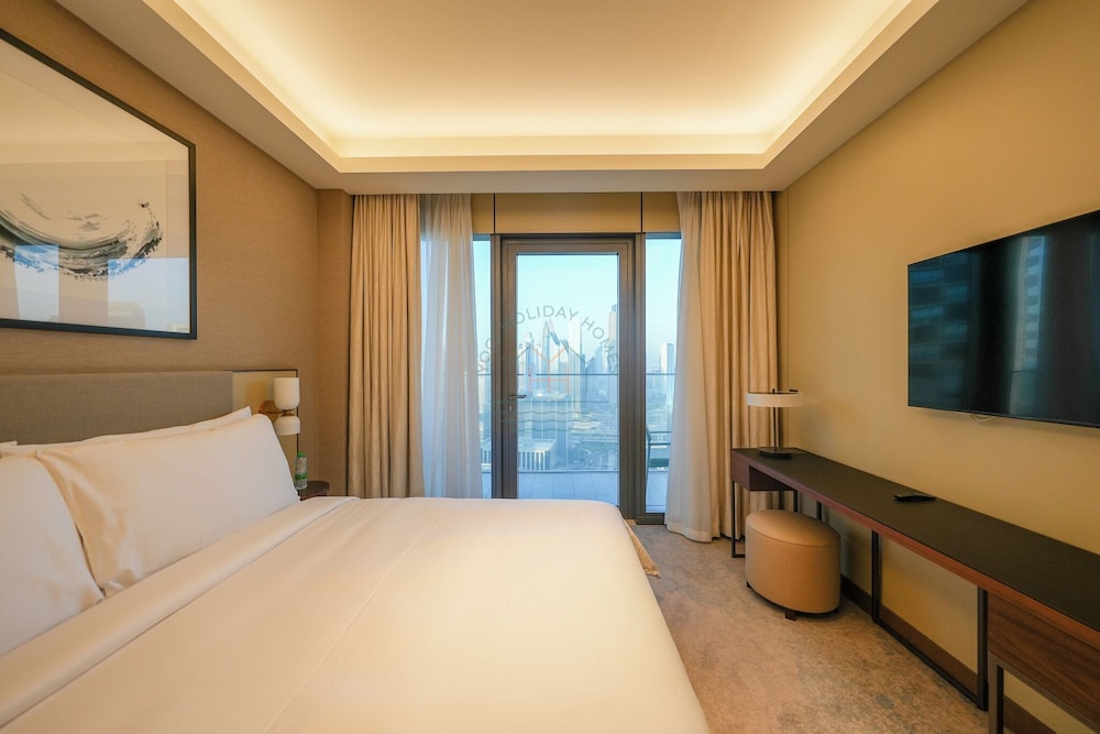 Skyline Bliss- Luxury Burj Khalifa Views