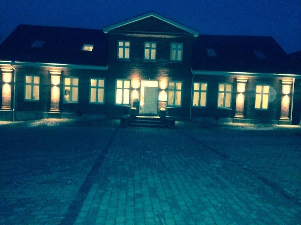 Photo 11