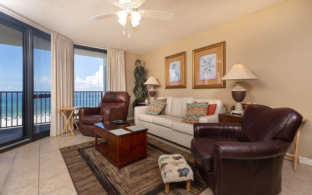 Phoenix Vi 6904 2 Bedroom Condo