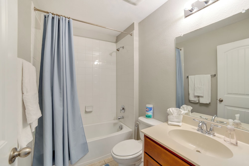 Quiet Suburban Home w/ Private Yard in Seagoville!