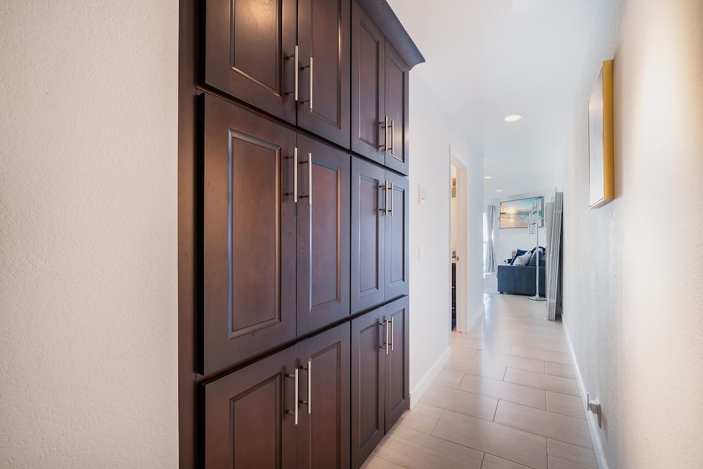 Luxury Oceanfront Condo With Private Beach Access