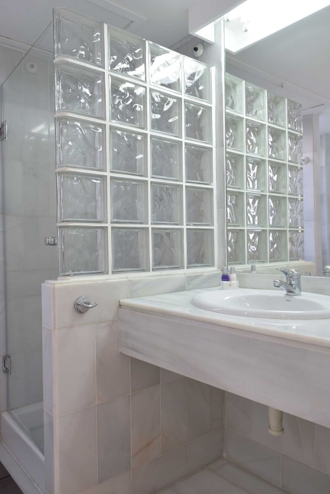 Poolside Holiday Dream 3 Bedroom F-3
