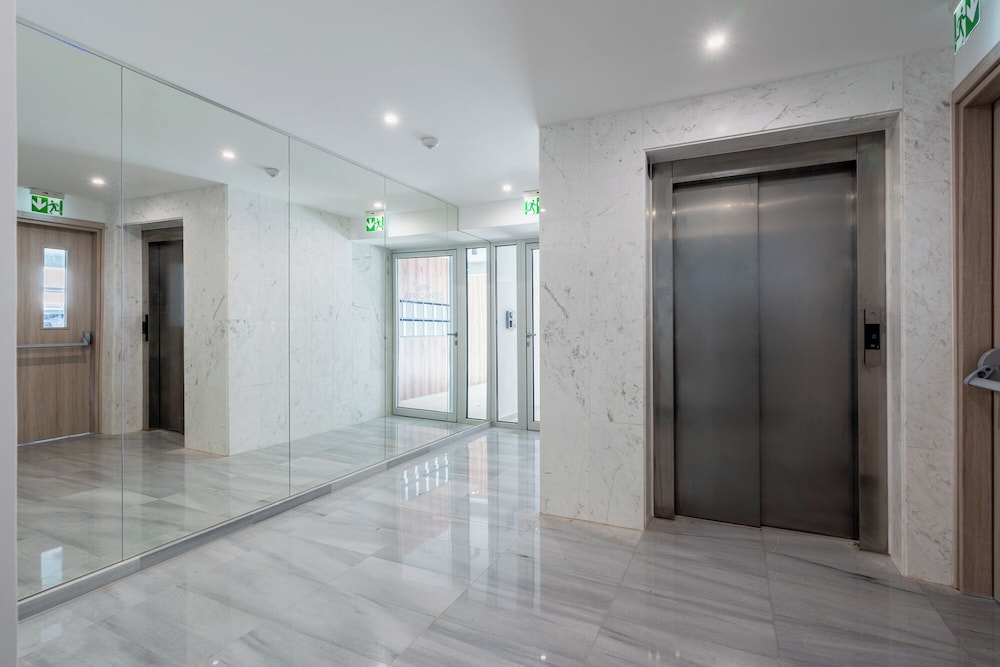 Aelia Chic 2-BR Apt & Balcony in Larnaca