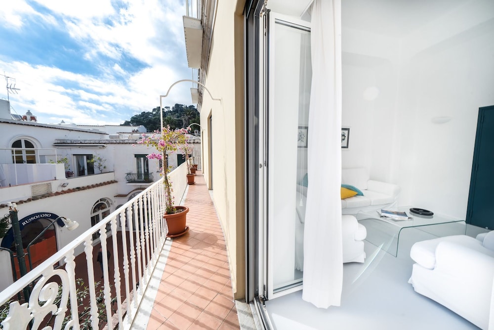 Cocor Capri by Elite Villas