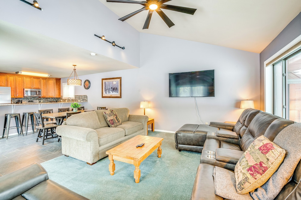 Home w/ Mtn Views in Frisco: Near 3 Ski Resorts!