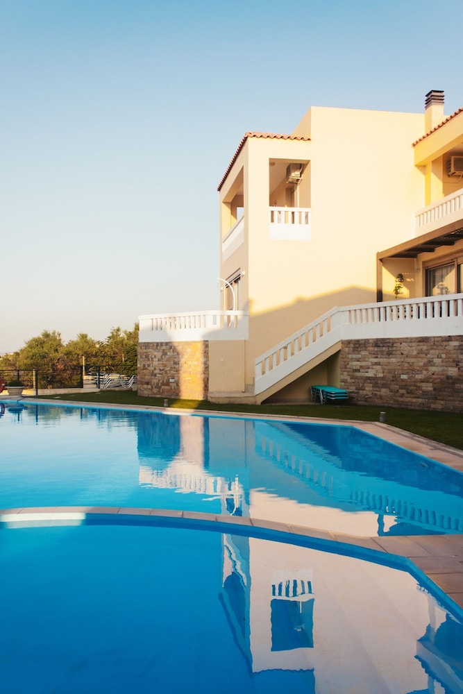Villa Cook With Pool and Terraces With sea Views