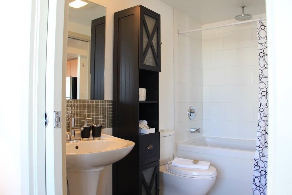 The Emperor at the Juliet - Image 2