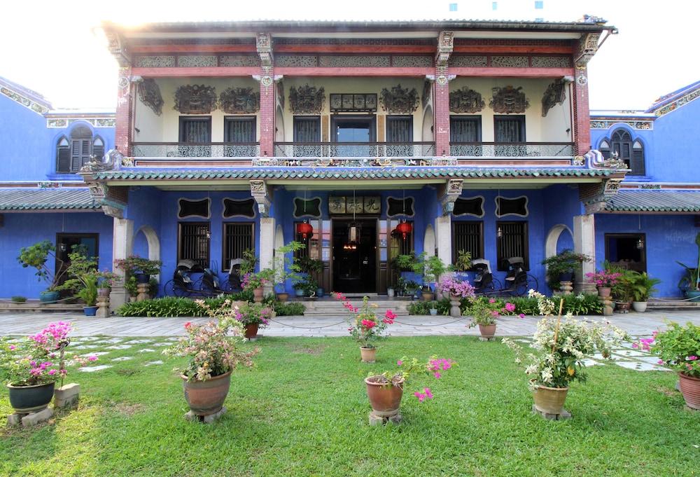 Cheong Fatt Tze - The Blue Mansion 125