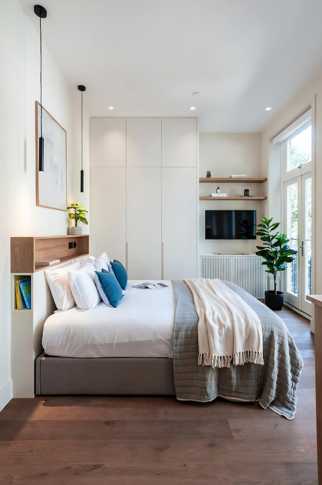 Stunning Studio Apartment, Moments From Earls Court Station