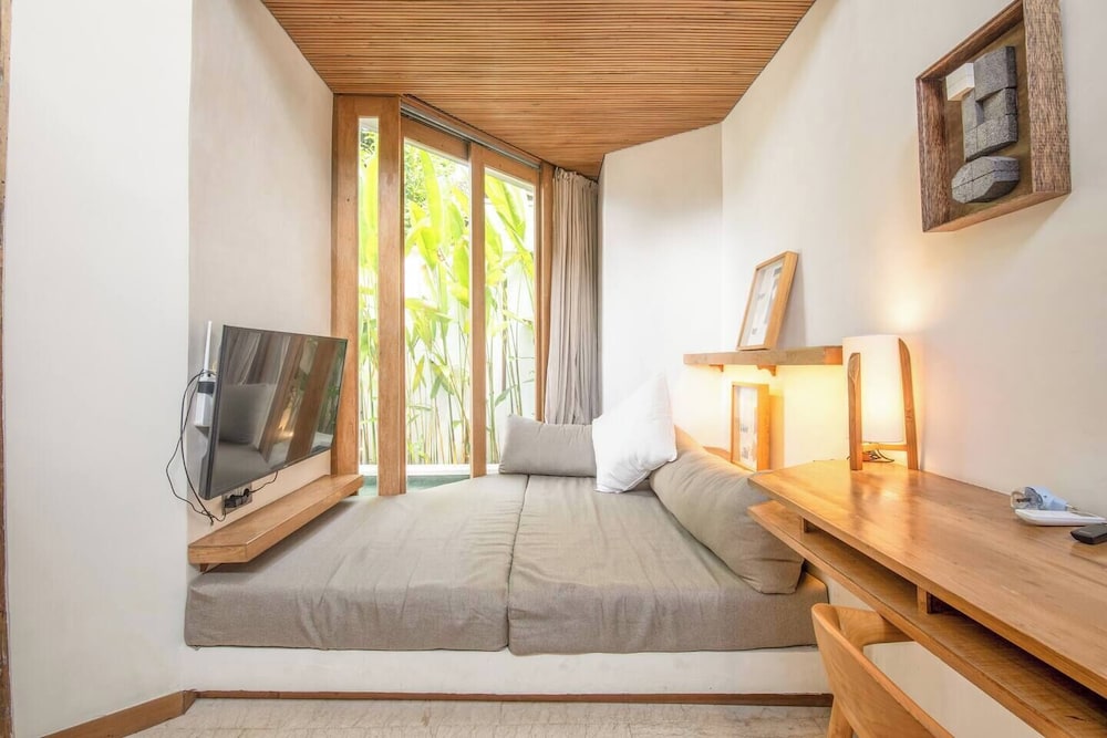 Opulent 1-br Villa Just 800m From Canggu Beach