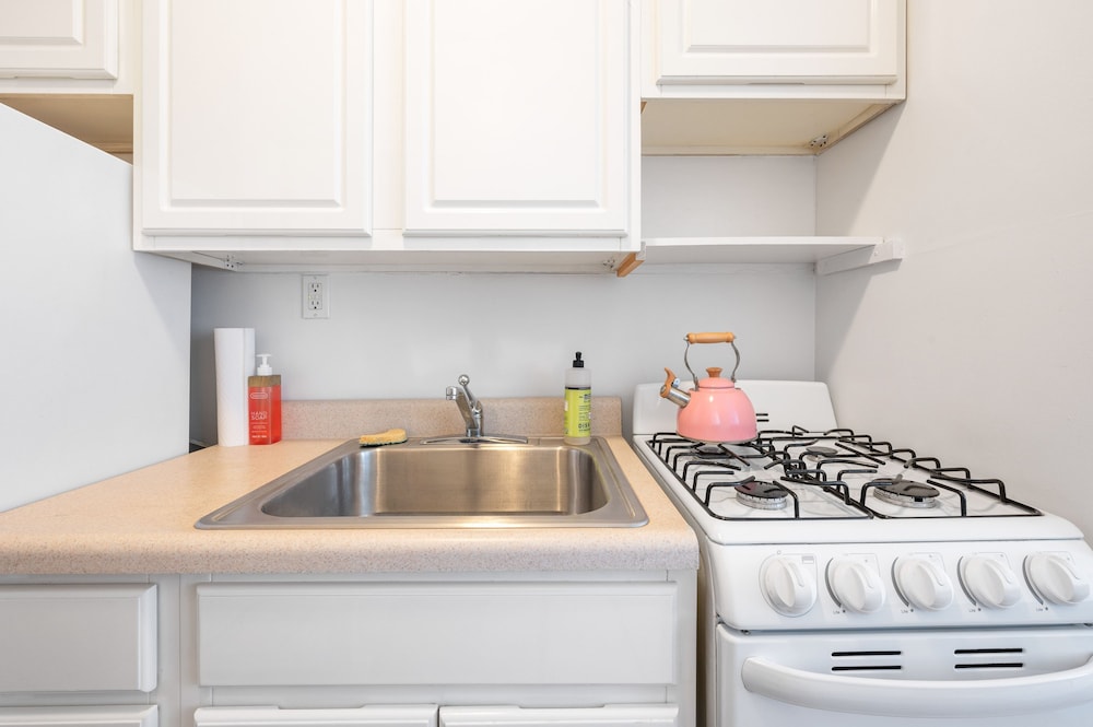 Lovely Apt Near Central Park