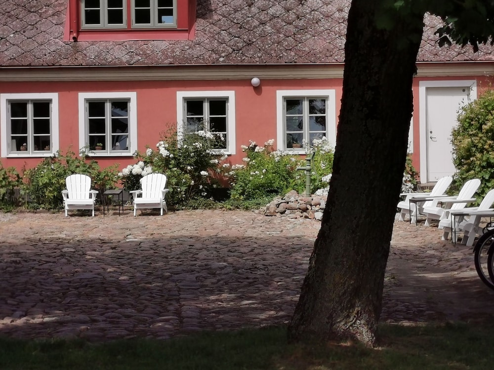Östangård Bed & Breakfast