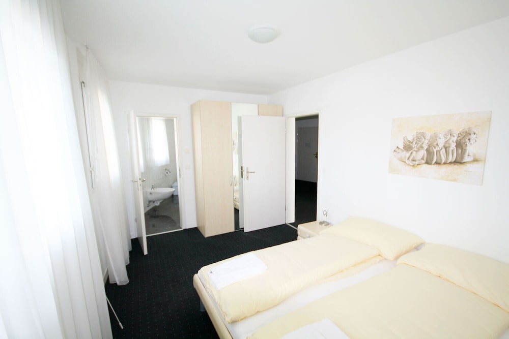 Hitrental Zugersee Apartments view 3
