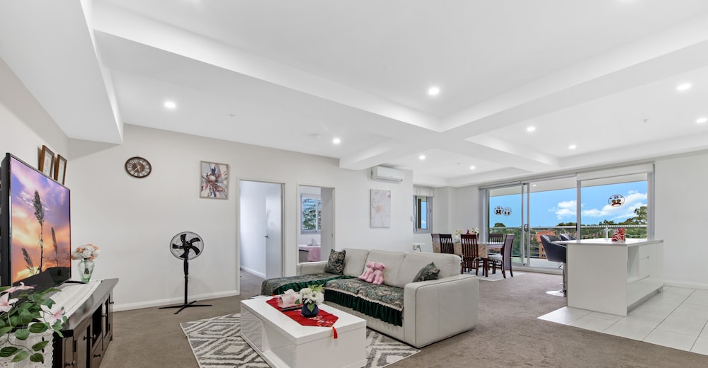 Kozyguru | Blacktown | 3 Bedroom Apt