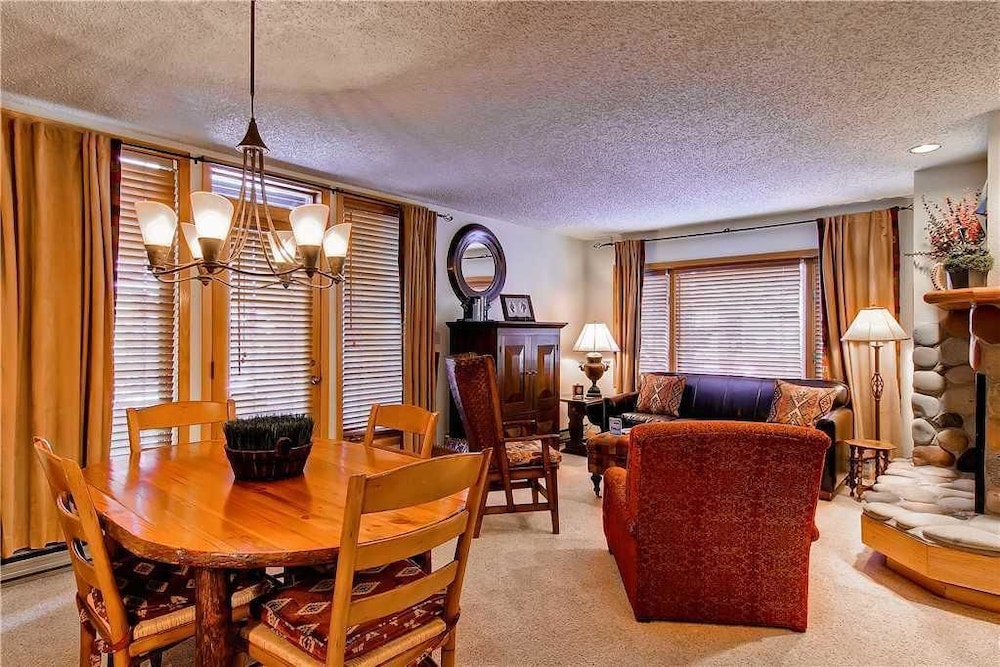 1204 Trappeur's Lodge, Trappeur's Crossing Apartment 2