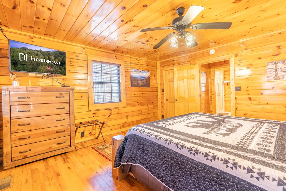 Comfort Cabin Bearway To Heaven - w Private Hot Tub view 5