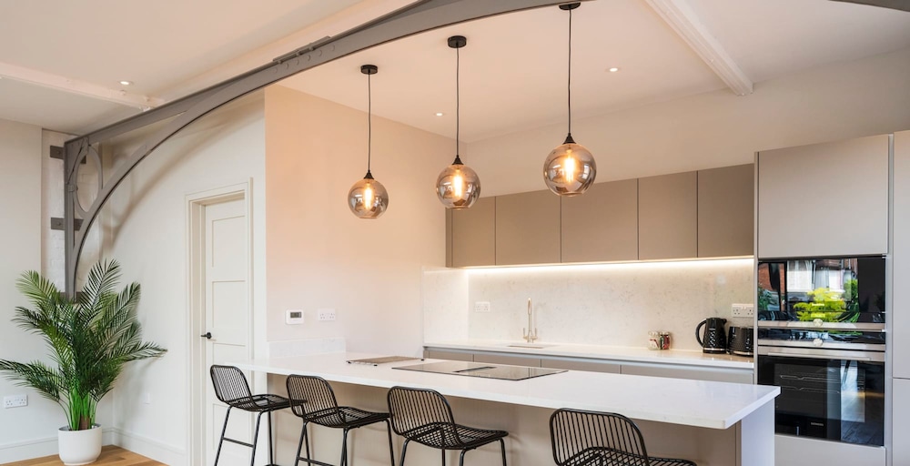 Victoria View - Brand New 2 Bedroom - Parking view 5