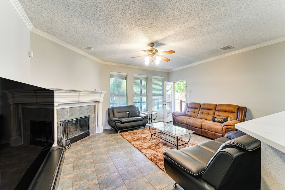 DFW Sports Hub: Home w/ Pool & Hot Tub in Frisco!