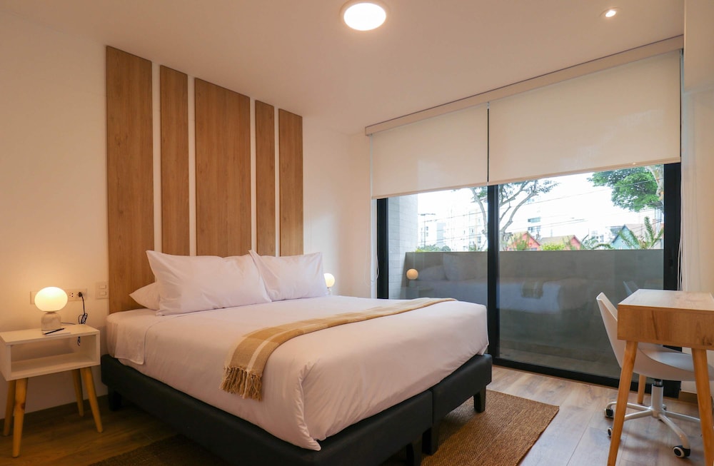 w Brilliant 1BR w Amazing Balcony in Miraflores