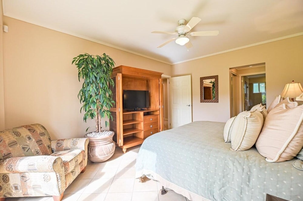 CR Luxury Del Mar 5H 2 Bdrm