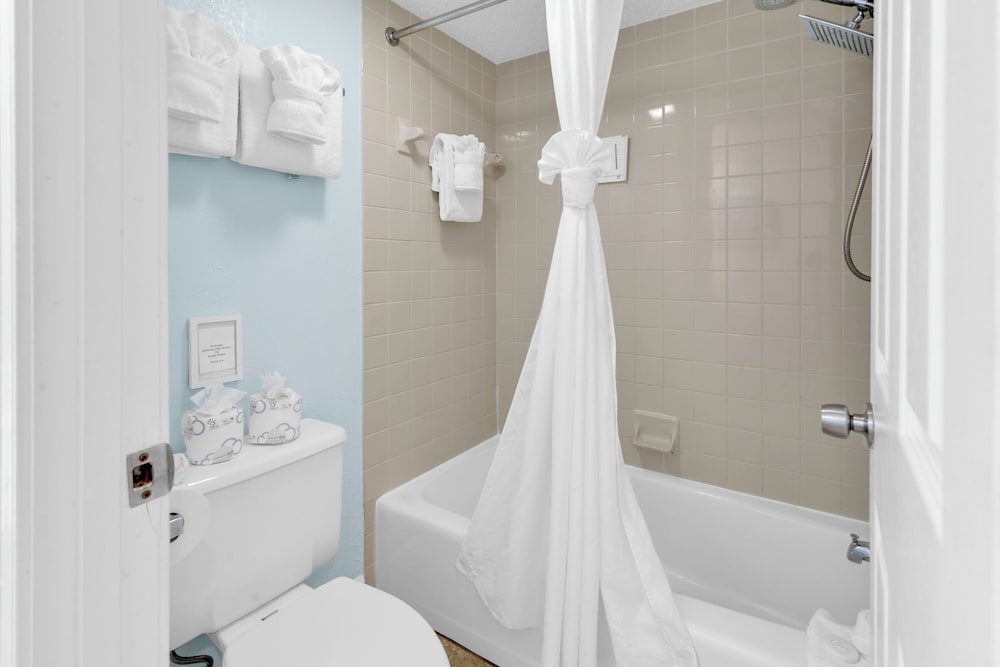 Bluewater Resort 1106