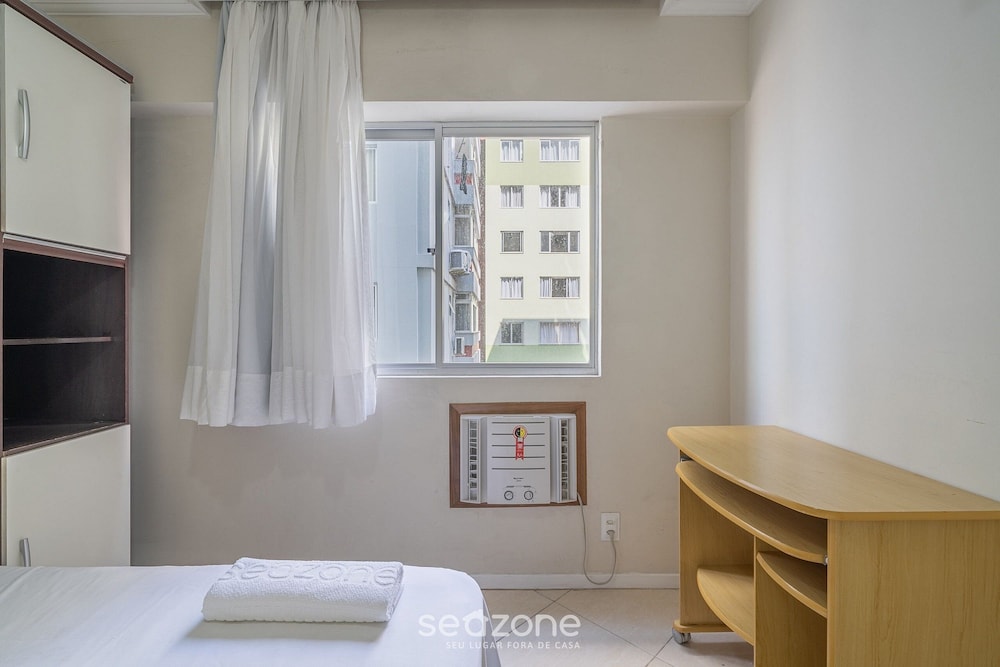 Apt w/ 1 Bedroom 100m fr Praia Central BC - Edg403