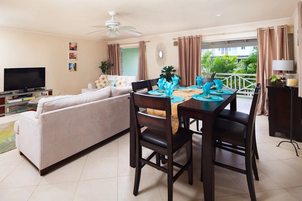 Margate Gardens 4 by Blue Sky Luxury view 4